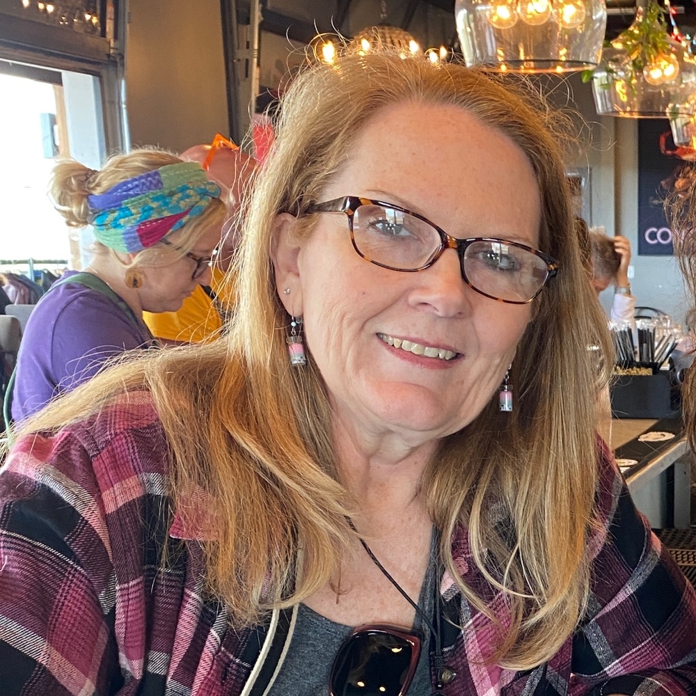 Meet your Posher, Angela